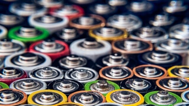 iPhone Users Can Stretch Battery Life by Turning Off a Hidden Setting Most Overlook