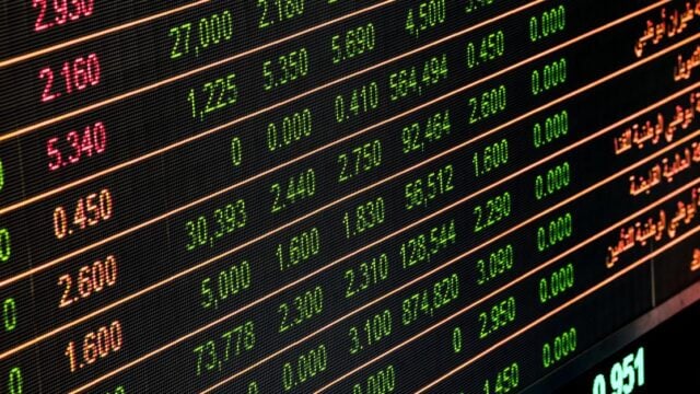 IHSG Dips