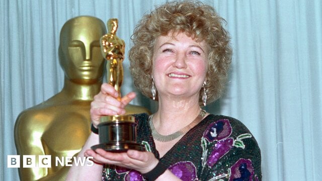 brenda fricker dies at 81, Irish Oscar winner and 'Home Alone 2' star