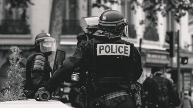 Irish Police Intercept "Extremely Significant" Bomb Bound for Northern Ireland