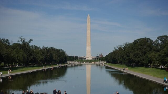 Lincoln Memorial Reflecting Pool’s ‘American Flag Blue’ Fades Into Controversy