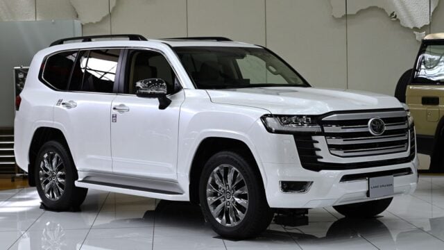 Toyota Land Cruiser 300 Balances Off-Road Prowess with Modern Luxury
