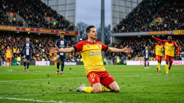lens vs psg: Lens Lead 1-0 After Thauvin Goal
