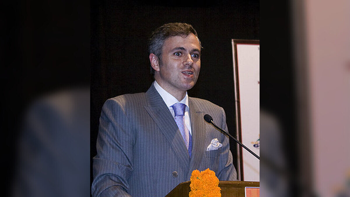 Omar Abdullah turns question back on Congress in Vande Mataram row