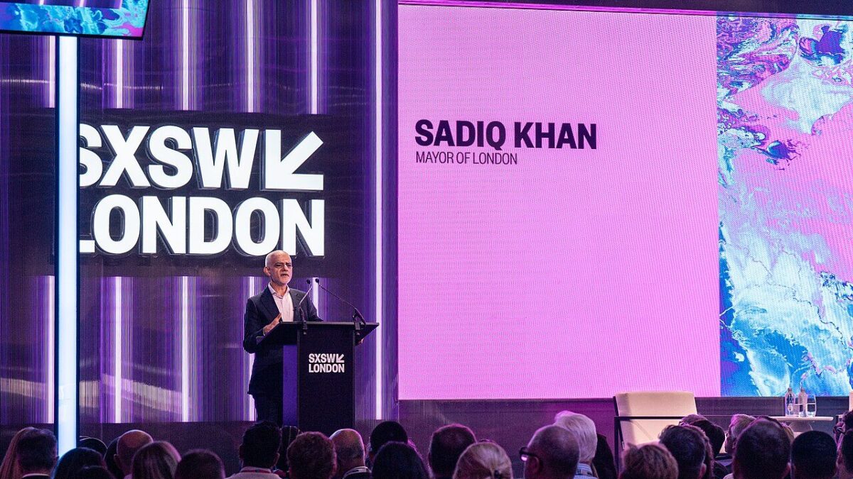 London’s tourism levy to be capped at 5%, Khan says as mayoral powers expand