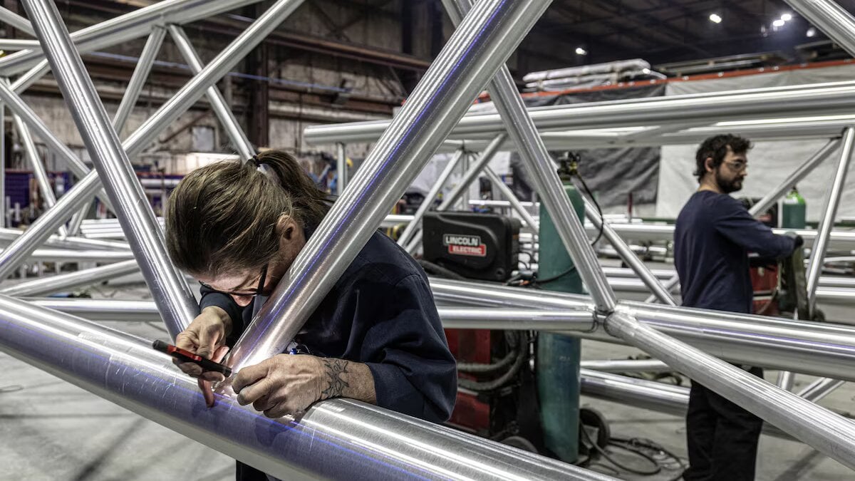 Canada Unemployment Rate Rises to 6.5% as 68,000 Jobs Disappear