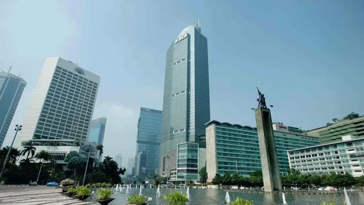 DBS Denies BCA Merger Rumors as Shares Jump More Than 7%