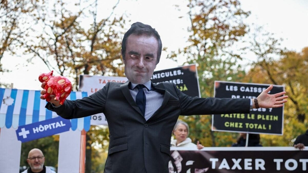 France Bans Halloween Gatherings as 70,000 Officers Deploy Nationwide