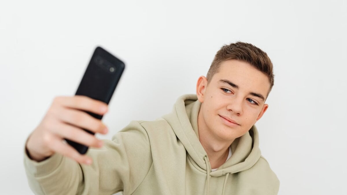 Teen Posts Selfie Much: Meta Faces Filter Limits