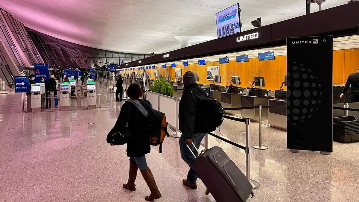 United Flight to Rome Canceled After Nearly 12 Hours of Delays