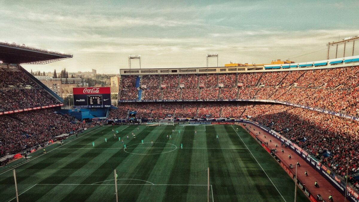 Atlético Beat Man United 2-0 as Martinez Criticizes Transfers