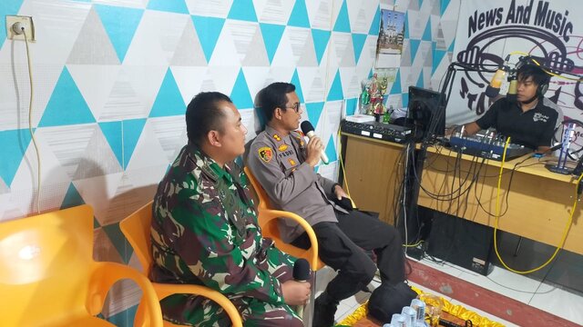 Kapolres Bangka Barat Sampaikan Pesan Terkait Pelaksanaan Pilkada Serentak 2020 Melalui Radio