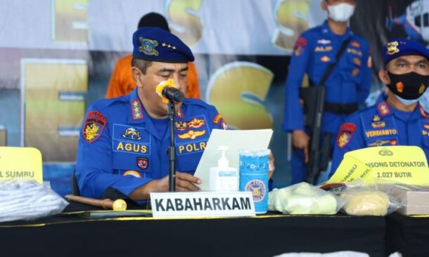 Kabaharkam Polri Ungkap Kasus 16 Ton Bom Ikan