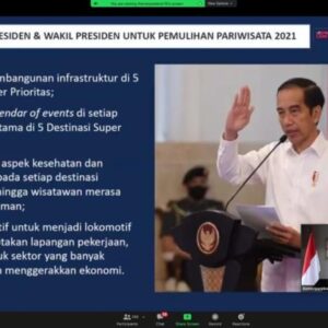 Menparekraf Sandiaga Uno dalam diskusi dengan Kepala Dinas Pariwisata Kabupaten dan Kotamdaya seluruh Indonesia secara virtual, Sabtu (26/12/2020). (Foto: Humas Kemenparekraf)