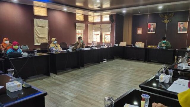 DPRD Babel Tindak Keluhan Guru Honorer Kategori di Atas 35 Tahun