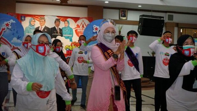 Melati Erzaldi Resmi Dilantik Sebagai Bunda Forum Anak Bisa Kepulauan Babel