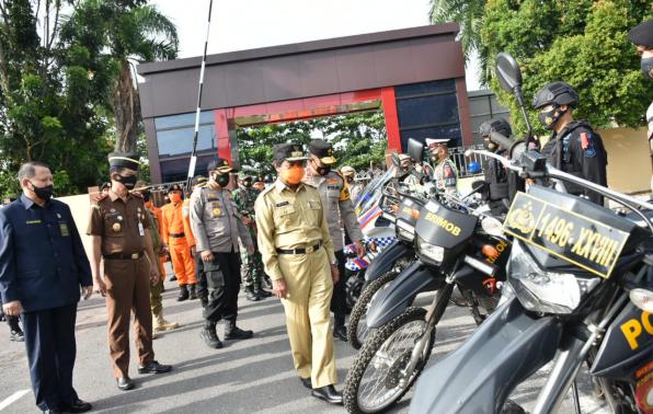 Wakil Gubernur Bangka Belitung Abdul Fatah memimpin apel Gelar Pasukan Operasi Lilin Menumbing Tahun 2020