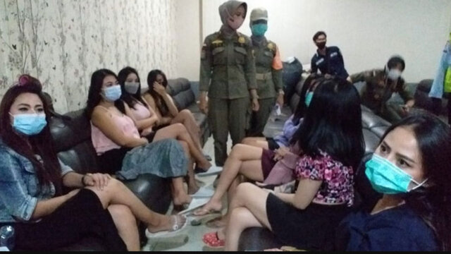 5 Pasangan Mesum dan Pemandu Karaoke Terjaring Razia Gabungan