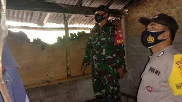 Lupa Mematikan Kompor, Rumah Seorang Warga Desa Redisari Hampir Dilahap Sijago Merah