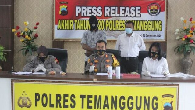 Polres Temanggung Gelar Perkara Kasus Cabai Cat Merah Yang Gegerkan Banyumas