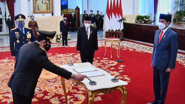 Presiden Joko Widodo Lantik Listyo Sigit Prabowo Sebagai Kapolri