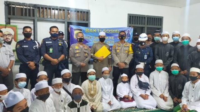 Jelang HUT Satpam ke-40, Polres Bangka Barat Gelar Bakti Sosial