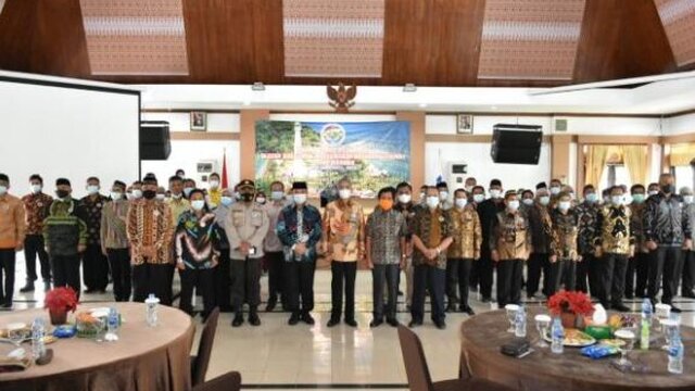 Gubernur Babel Kukuhkan Kepengurusan Ikatan Keluarga Masyarakat Belitong