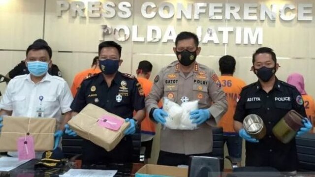 Ditresnarkoba Polda Jatim Gagalkan Peredaran 6 Kilogram Sabu Jaringan Malaysia
