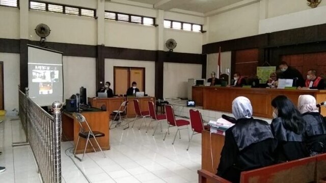 Hakim Vonis Dua Terdakwa Kasus Dugaan Suap Fee 16 Proyek di Muara Enim TA 2019