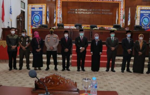 Gubernur dan Wagub Babel Hadiri Pelantikan Pengganti Antar Waktu Anggota DPRD Babel