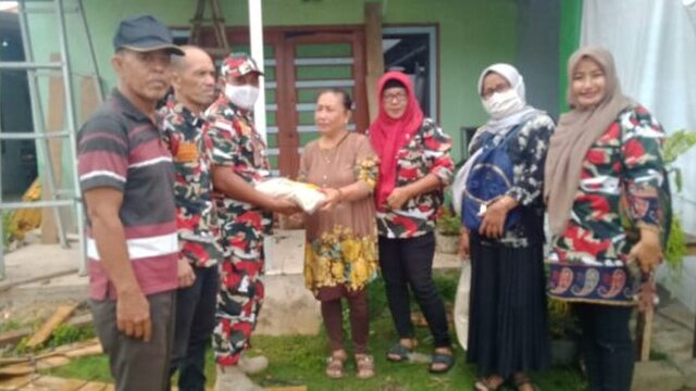 Jum’at Berbagi LMPI Kota Pangkalpinang Kembali Bagikan Paket Sembako