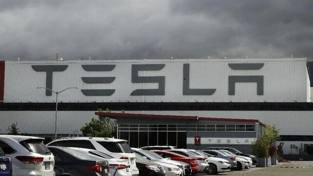 Bangun Pabrik Mobil Listrik Tesla Pilih India