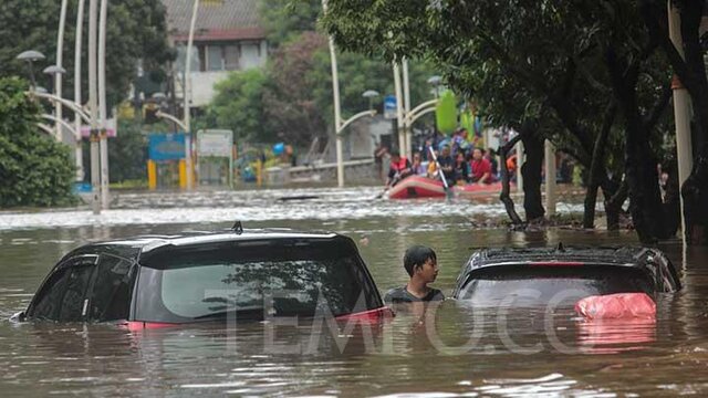 Intensitas Hujan Lebat, Jakarta Dilanda Banjir