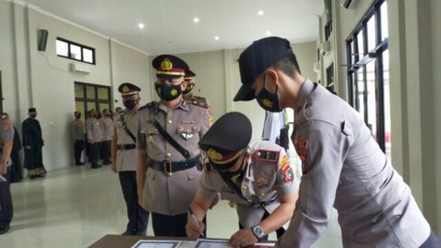 Ipda Mulia Renaldi,S,H Dapat Promosi Jabatan Baru Sebagai Kapolsek Tempilang