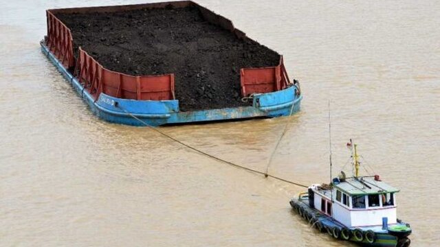 Kapal Tongkang di Samarinda Meledak, Tiga Orang Tewas
