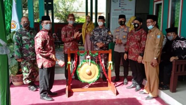 Kapolsek Jebus Hadiri Pembukaan Kegiatan Seleksi Tilawatil Qur'an dan Hadist (STQH) Tingkat Kecamatan Jebus