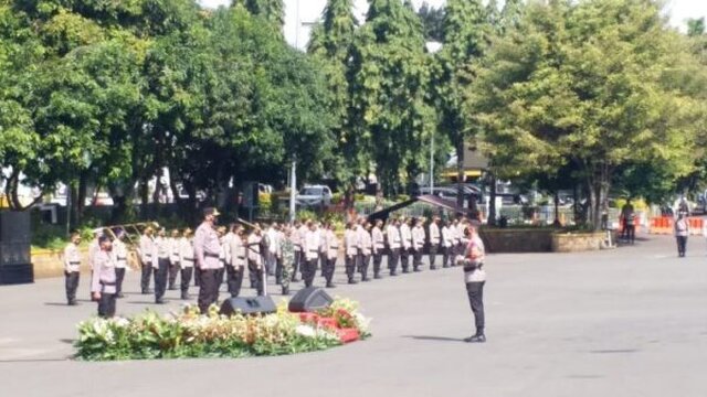 Antisipasi Penyebaran Covid-19 Kapolri Lepas 40.366 Bhabinkamtibmas Sebagai Tracer