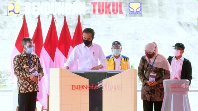 Presiden Jokowi Resmikan Bendungan Tukul di Pacitan