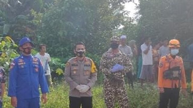 Kapolsek Tempilang Sambangi Rumah Korban Yang Sempat Hilang Dilaut
