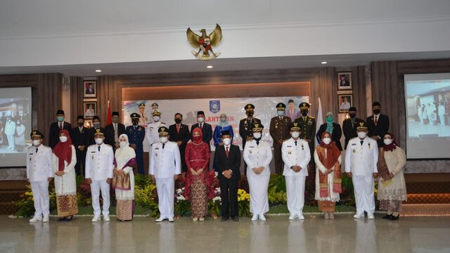 Danrem 045/Gaya Hadiri Pelantikan Bupati dan Wakil Bupati Terpilih