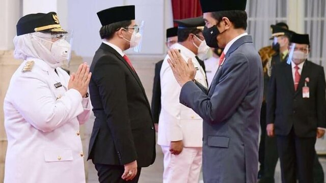 Presiden Jokowi Lantik Tiga Pasangan Gubernur dan Wakil Gubernur