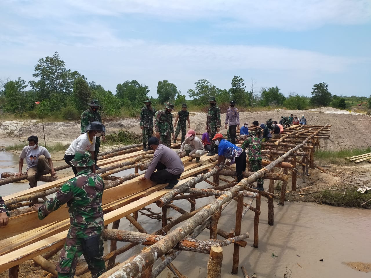 Polres Bangka Barat Dukung TMMD ke 110 Kodim 0431