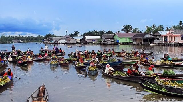 Pasar Terapung Kalimantan Selatan Merupakan Warisan Kekayaan Leluhur