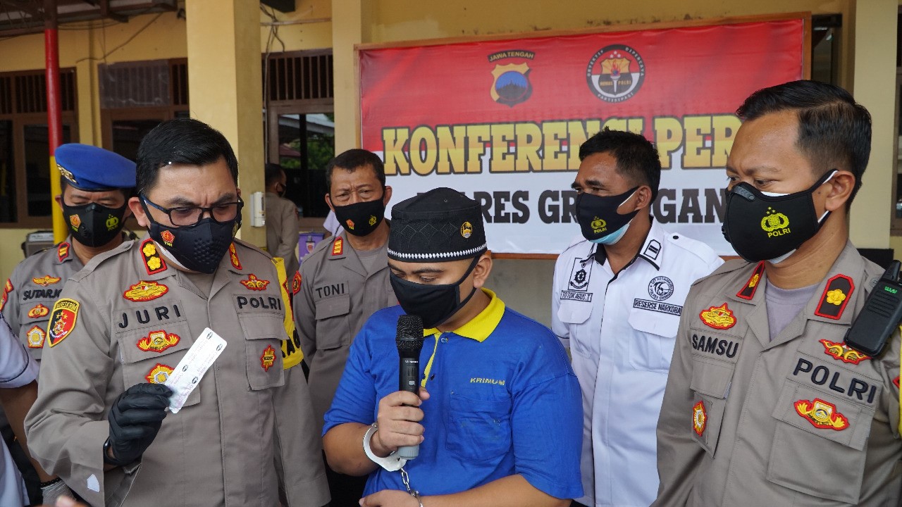 Penjual Obat Aborsi