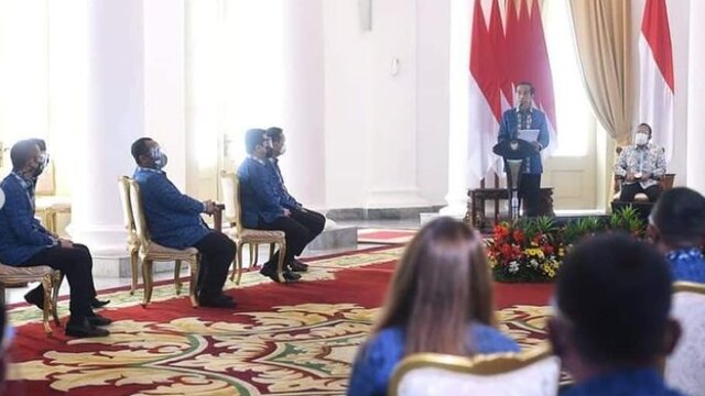 Presiden Jokowi: Jangan Mereka Dapat Untung, Kita Hanya Menjadi Penonton