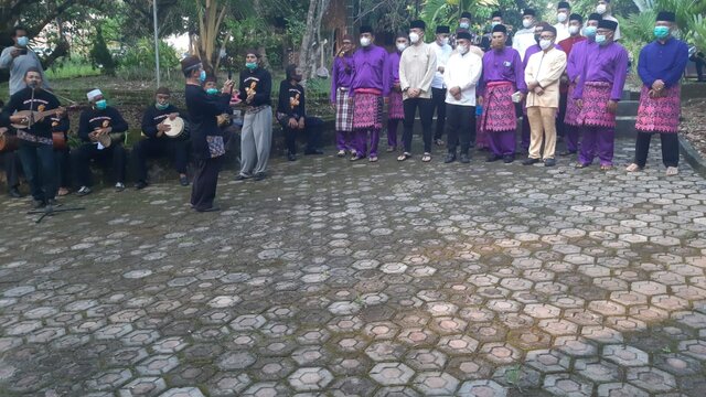 Lembaga Adat Melayu