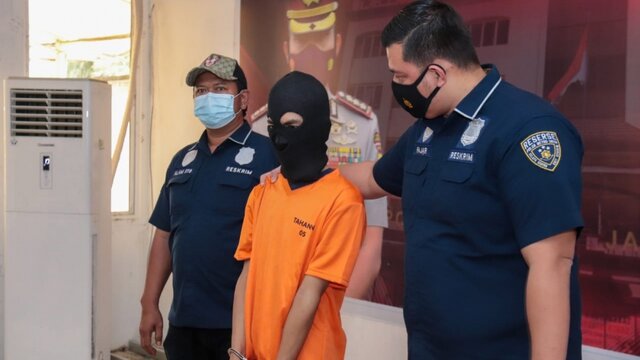 Sungguh Keterlaluan, Mucikari Ini Jual Anak Umur 11 Tahun