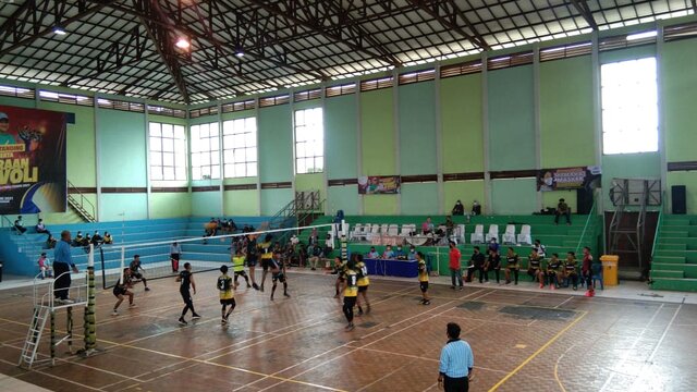 Turnamen Volly Gubernur Cup 2021 Resmi Dibuka di Tanjungpandan