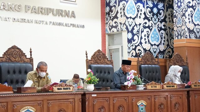 Rapat Paripurna DPRD Pangkalpinang Terhadap 2 Rancangan Perda Kota