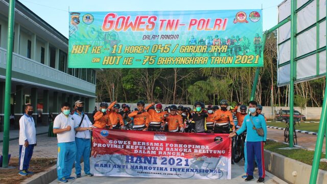 TNI-Polri Menggelar Kegiatan Gowes Bersama